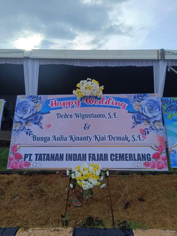 Papan Bunga Ucapan Palangkaraya King Florist: Layanan Cepat & Desain Premium