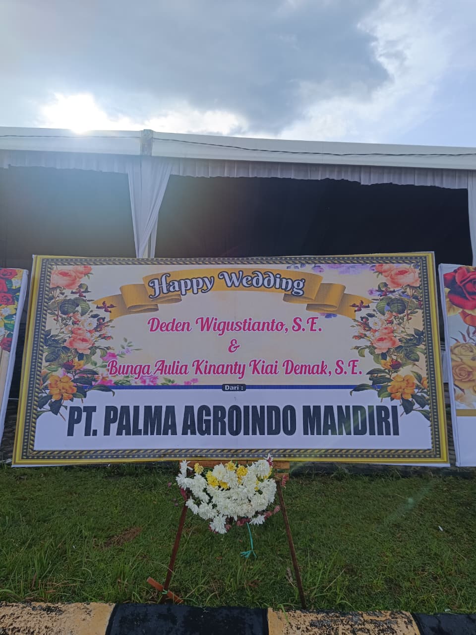 papan bunga wedding
