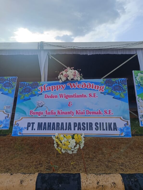 Karangan Bunga Wedding Palangkaraya King Florist: Elegan & Berkesan